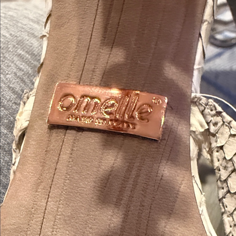 Omelle Elegant Cream/Grey Skin Sandals 37 1/2 - Bronze Stacked Heel NEVER worn - Picture 2 of 12